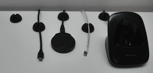 Befestigung der Kabel mit Hilfe von Kabelclips